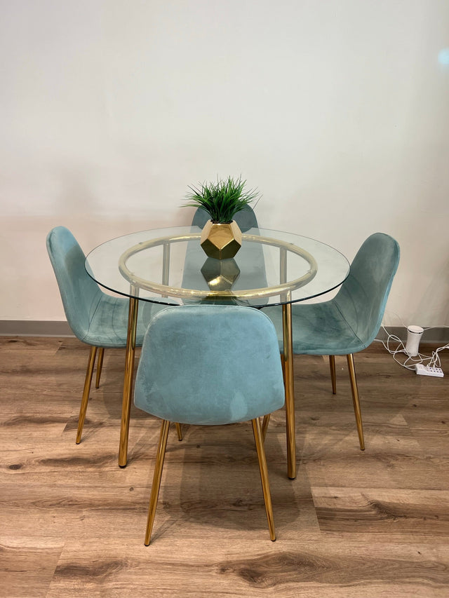 5 Creative Ways to Incorporate a Glass Dining Room Set into Your Modern Décor